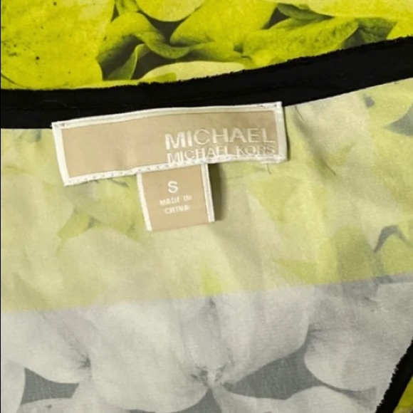 Michael Kors blouse small - Picture 3 of 3